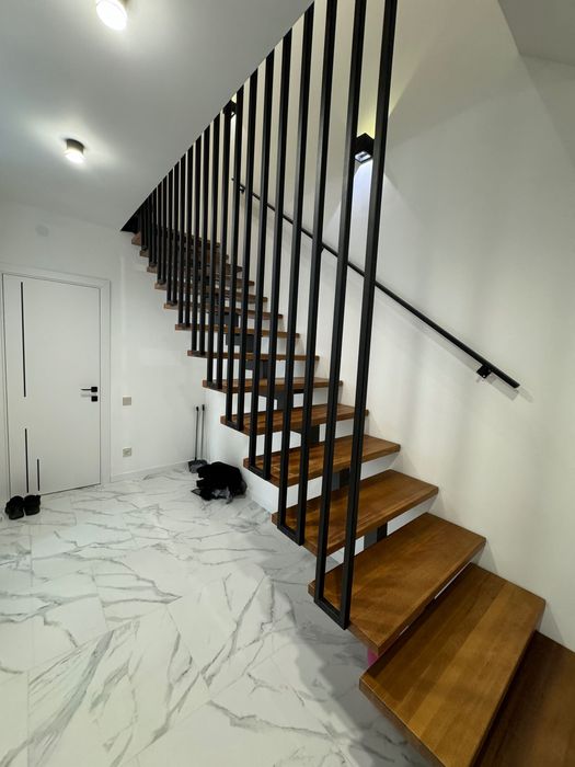 Перила на сходи металеві