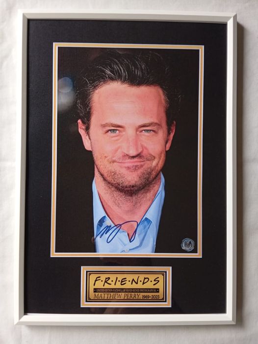 Moldura Série Friends Chandler Bing com Autógrafo (A4)
