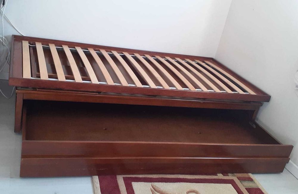 Cama pinho solteiro com gavetão (duas camas)