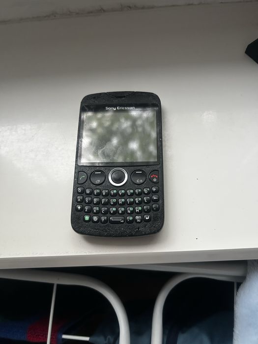 Telefon Sony Ericsson TXT CK13i czarny dla dziecka lub seniora