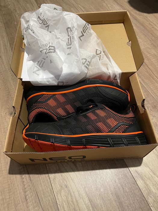 Buty robocze z noskiem