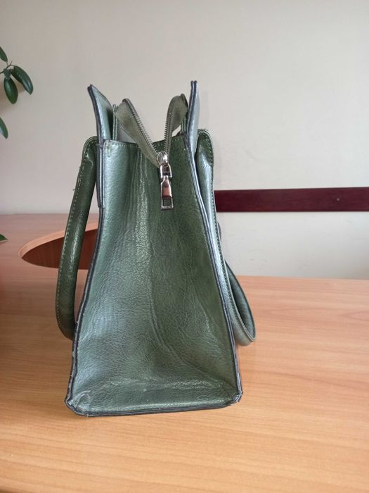 Сумка жіноча з якісної штучної шкіри