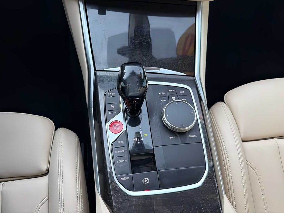 BMW 3 Series      2020