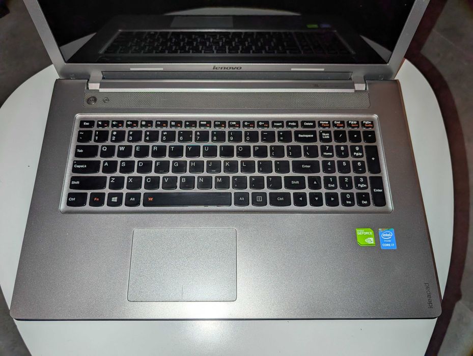 Laptop Lenovo IdeaPad Z710