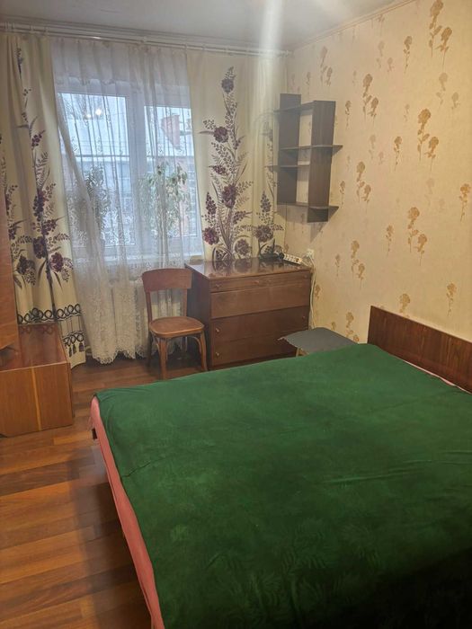 Кімната в квартирі вул. Волонтерська