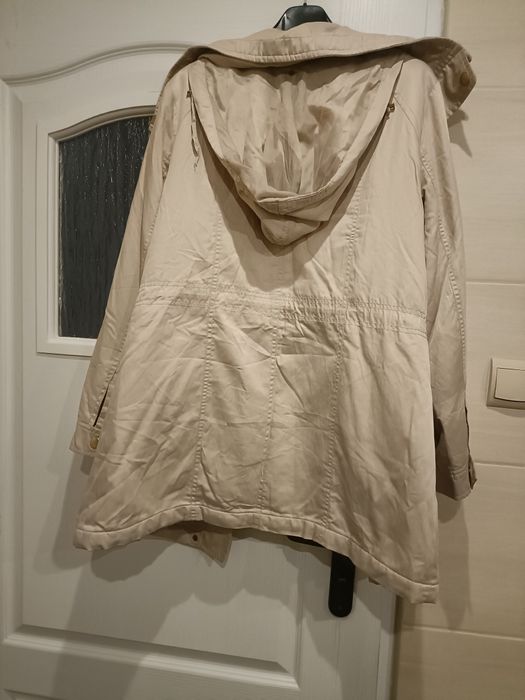 Kurtka damska beżowa