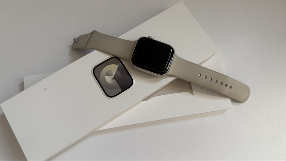 Apple Watch Series 9 45mm Starlight GPS