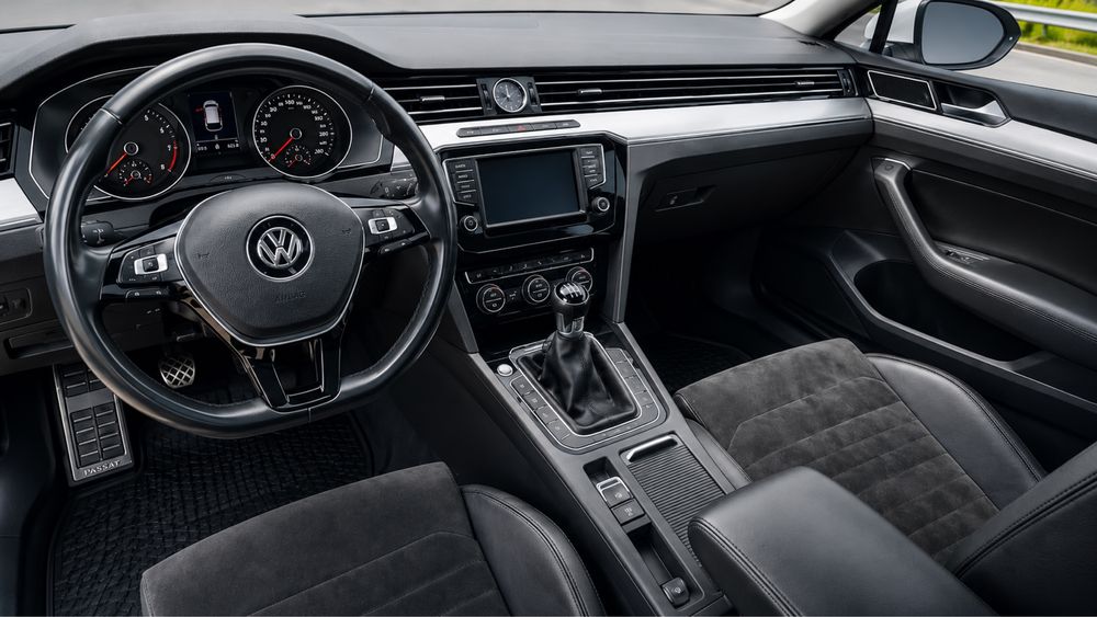 Passat B8 2.0 TDi  150km 2017 Highline  variant
