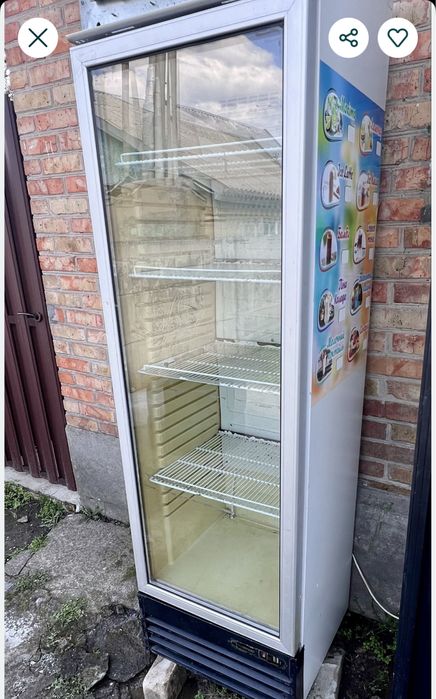 Продам 2 хололильника витрины