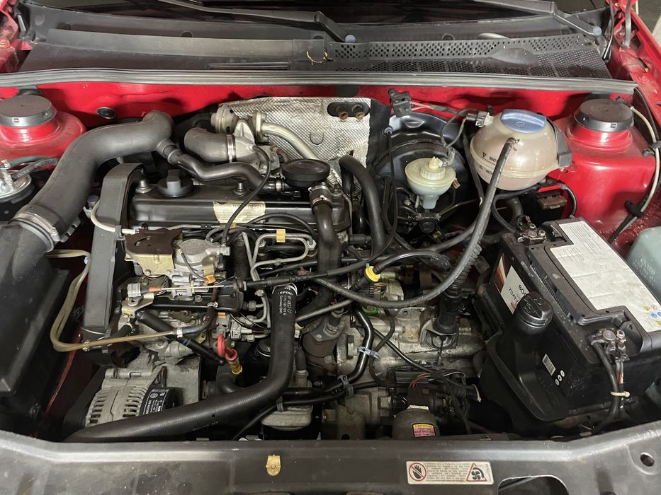 Vw golf 1.9 TD 5 lugares