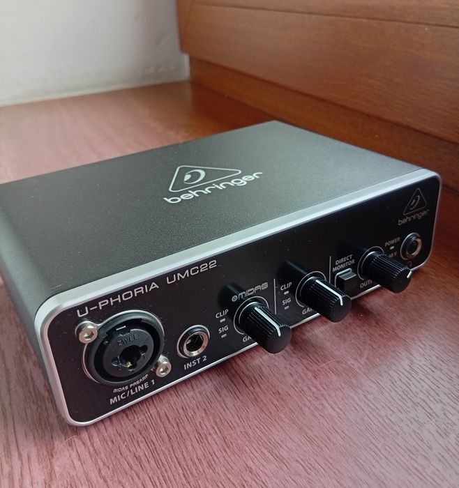 Behringer U-PHORIA UMC22 interfejs USB