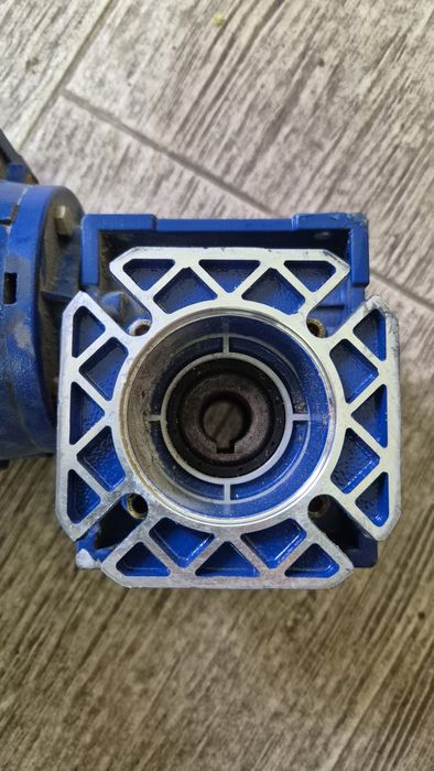 Електродвигун VELA