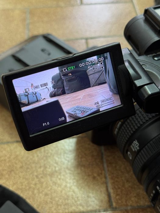 Câmera Sony HXR-NX5E + Acessórios