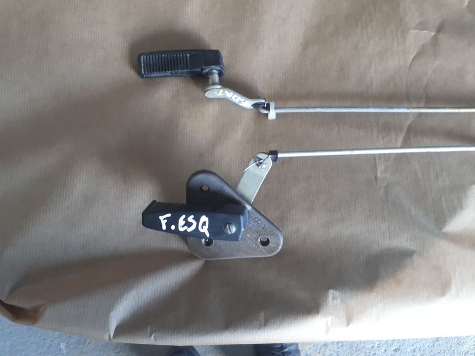 Lote de peças Citroen dyane 6 diverso material das portas