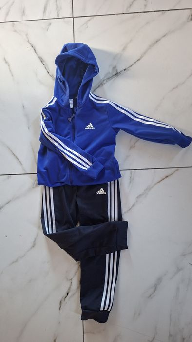 спортивний костюм adidas на хлопчика