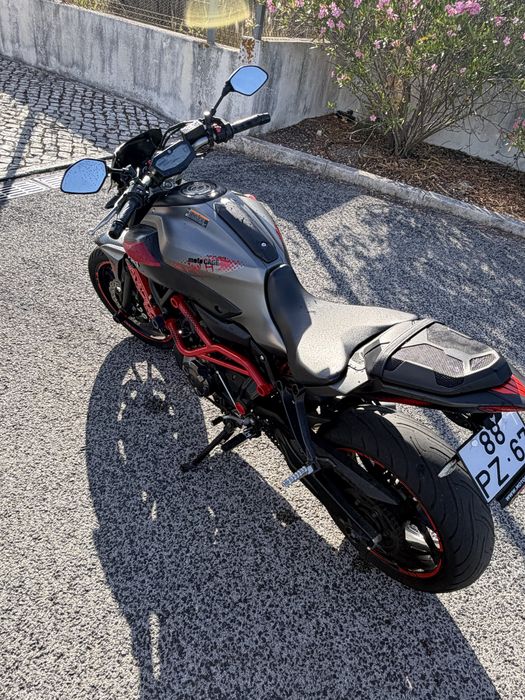 Mt07 (moto cage 2015)