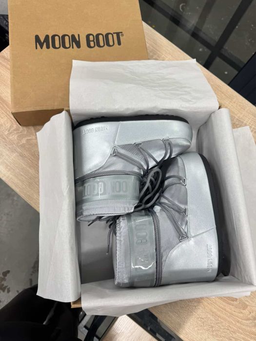 Сірі Moon Boot Silver 39-41