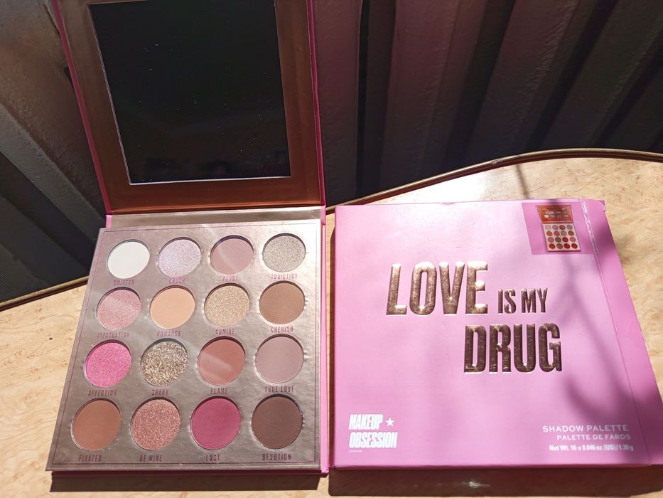 Палетка тіней для повік Love Is My Drug. Makeup Obsession