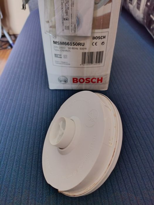 Крышка - редуктор для чаши блендера Bosch