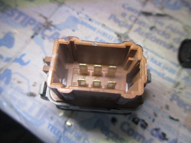Alarm Button / Switch for RENAULT Clio III (BR0/1, CR0/1)