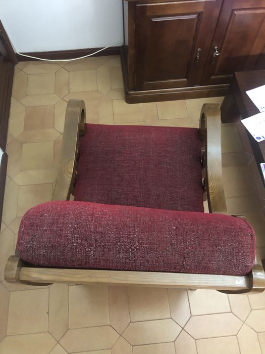 Sofá/ poltrona madeira vermelho