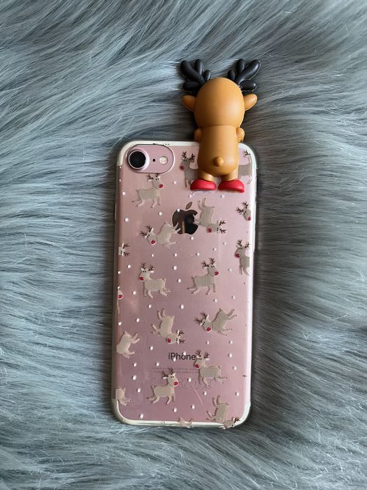 4 etui na iPhone 7 (marmur, makaroniki, beżowy i z reniferem)