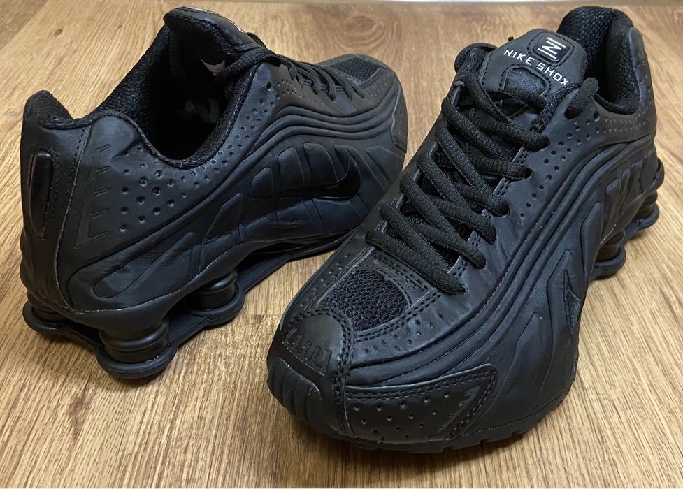 Кросівки Nike Shox R4 BG