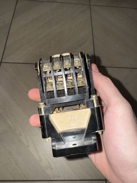 Магністний пускатель ПМЕ-071