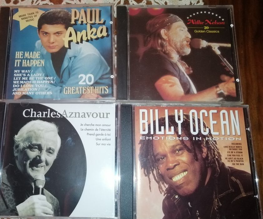 CDs variados  queen. Pink Floyd música africana