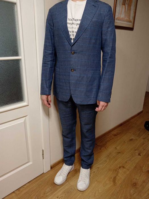 Стильный мужской  костюм Gregory ARBER