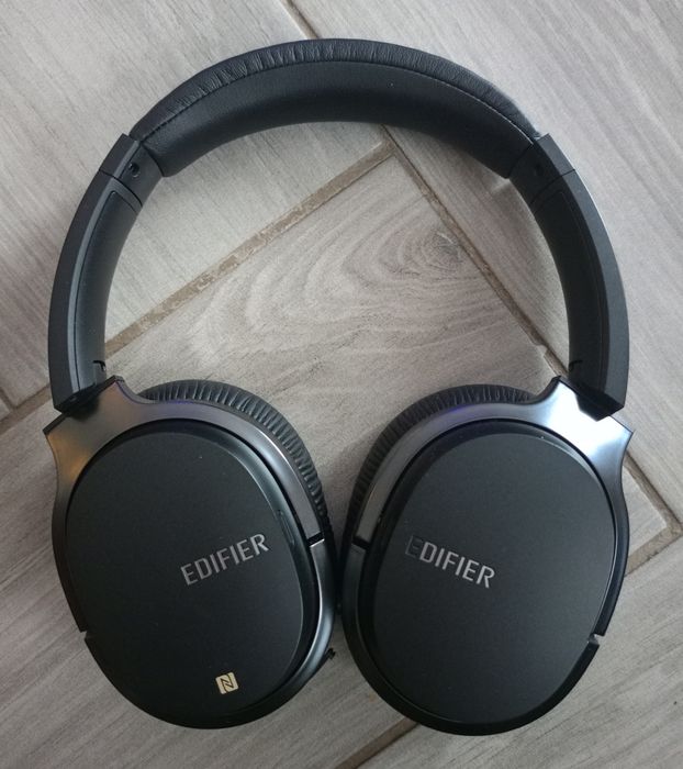 Słuchawki nauszne Edifier W860NB