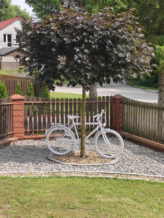 Rower biały ozdoba do ogrodu kwietnik
