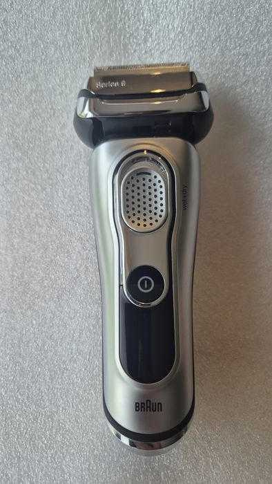 D Nowa golarka Braun 9290CC seria 9