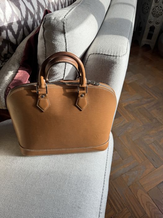 3 carteiras Louis Vuitton (telas Epi, Vernis Montaigne)