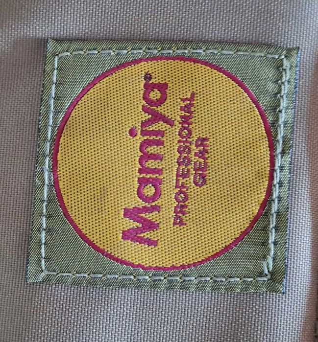 Mochila Mamiya para máquinas de médio formato, objectivas diversas.