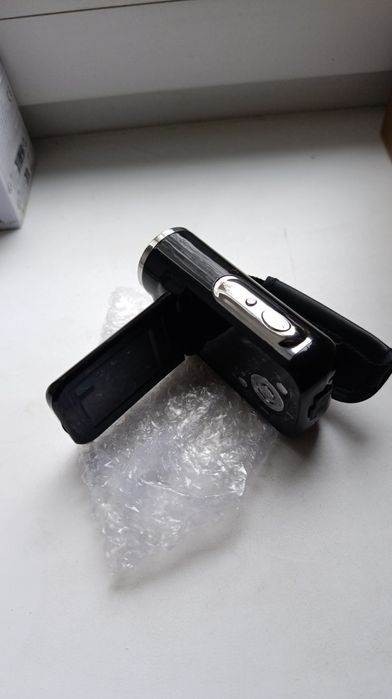 Вiдеокамера новая