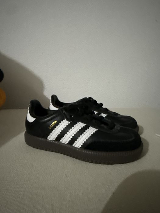 Vendo roupa de menina recem nascuda doa 2 ate 12 messes