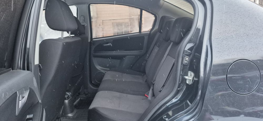 Продам автомобіль Suzuk хтоi SX-4,власник