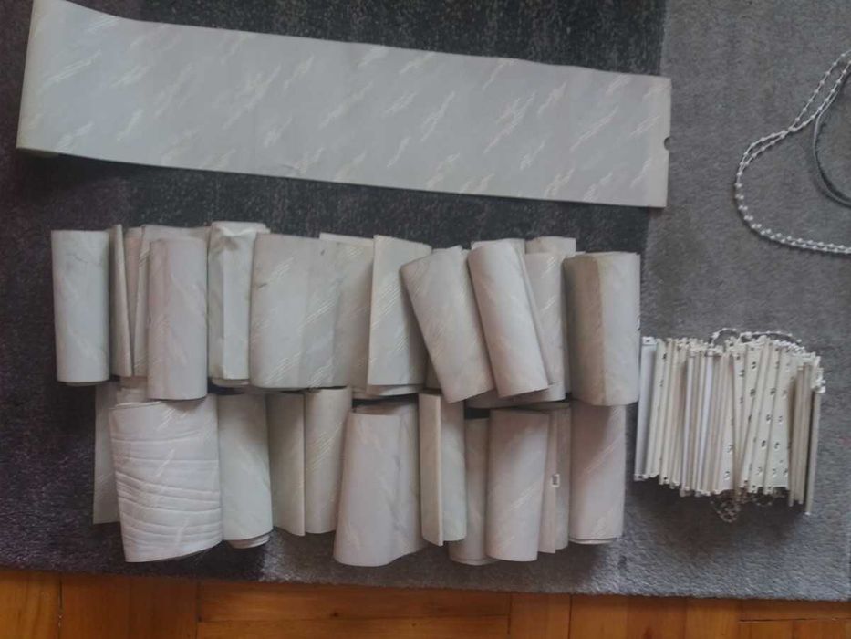 Rolety okienne z szynami