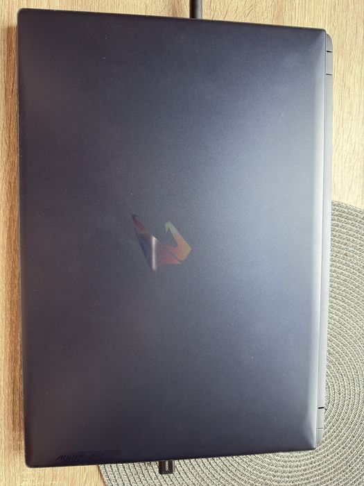 Продам ноутбук Aorus 16 x 9kg