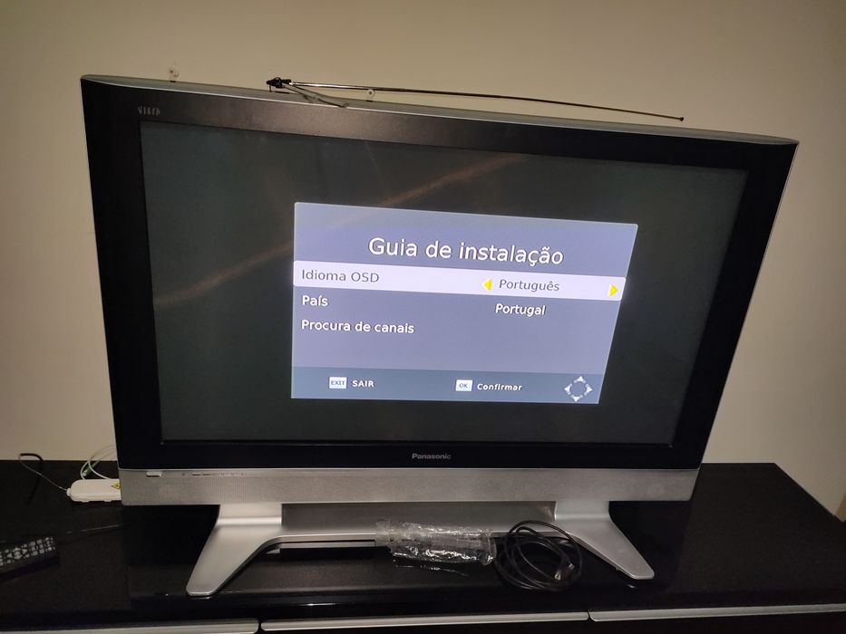 Panasonic 42" TV Model TH-42PA50E, Excellent Condition | Ermesinde64751983211649120