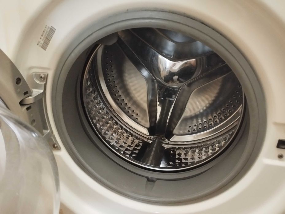 Продам стиральную машину Samsung WF-M602WCC