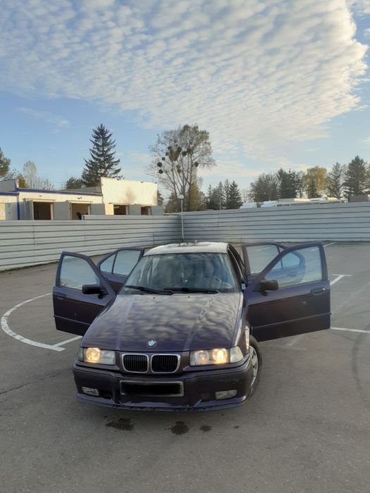 Шрот Бмв чорний потолок е60 Розборкам е39 е53 bmw e46