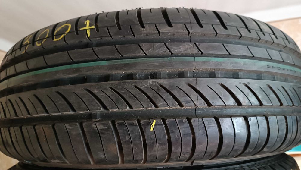 1x 205/65 R16C 107/105T Nokian Hakka C / 300
