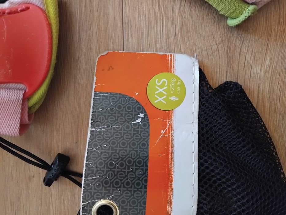 Patins criança 26-28 com protecções