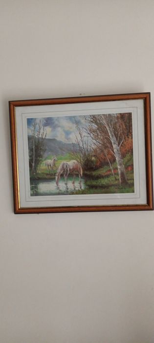 Quadro com moldura de madeira