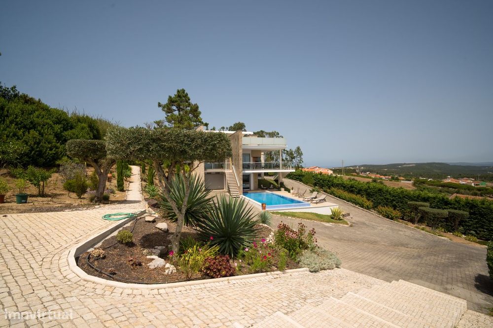Exclusividade e Vistas de Mar e Serra em Serra do Bouro