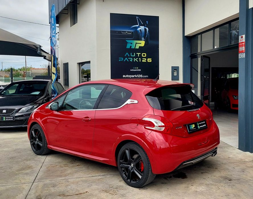 Peugeot 208 GTI 1.6 THP 200CV