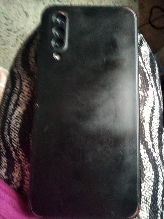 Продам телефон в нормальном состоянии