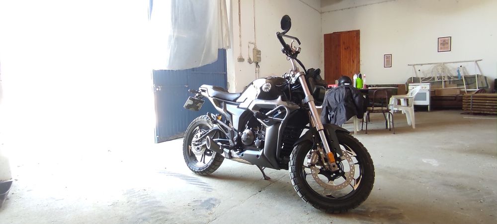 Zontes G1 scrumbler 125cc